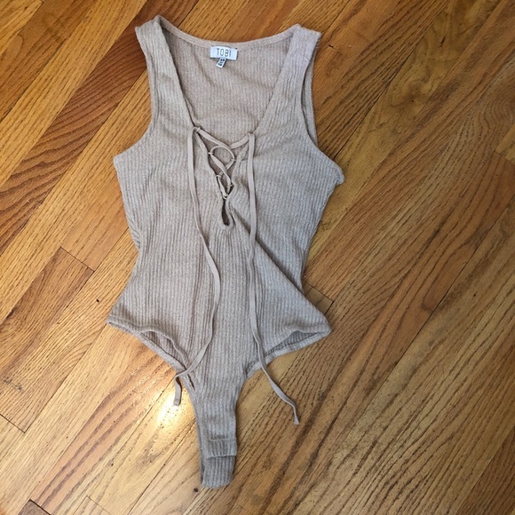Tobi Tops - Lace up bodysuit